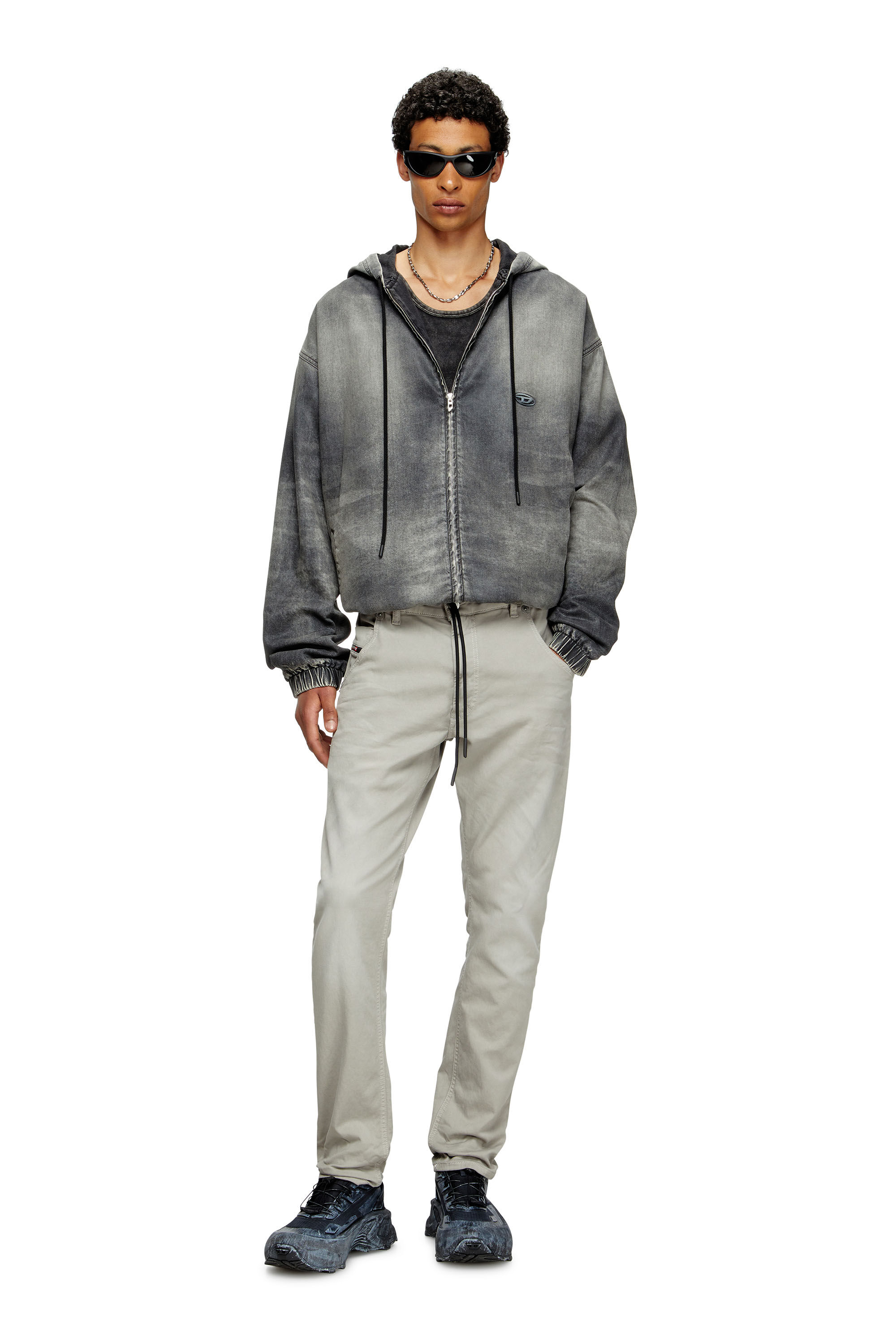 Diesel - Regular 2030 D-Krooley Joggjeans® 0670M Uomo, Grigio Chiaro - Image 1