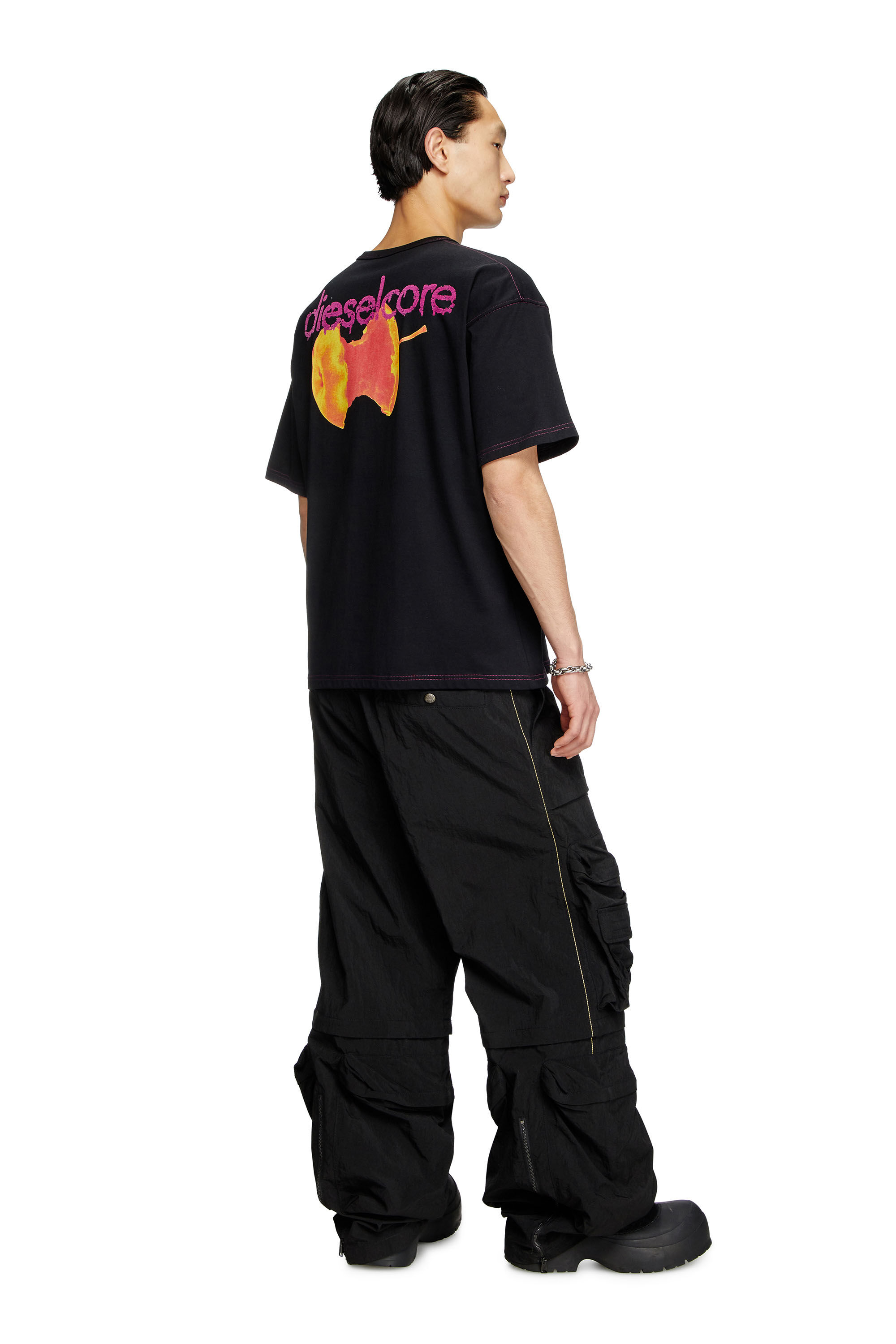 Diesel - T-BOXT-R18, T-shirt con stampa mela Uomo in Nero - 1