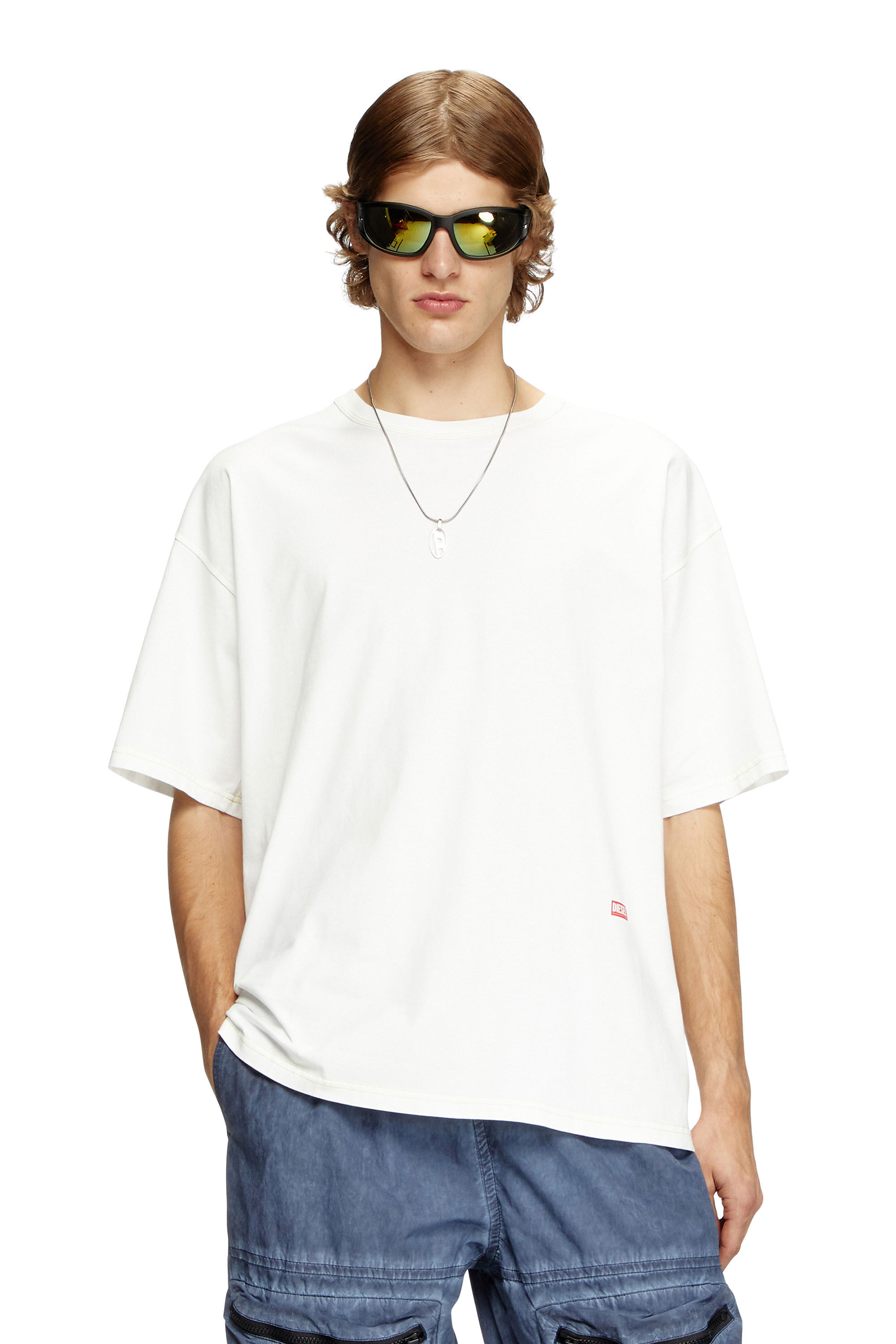 Diesel - T-BOXT-R18, T-shirt con stampa mela Uomo in Bianco - 3