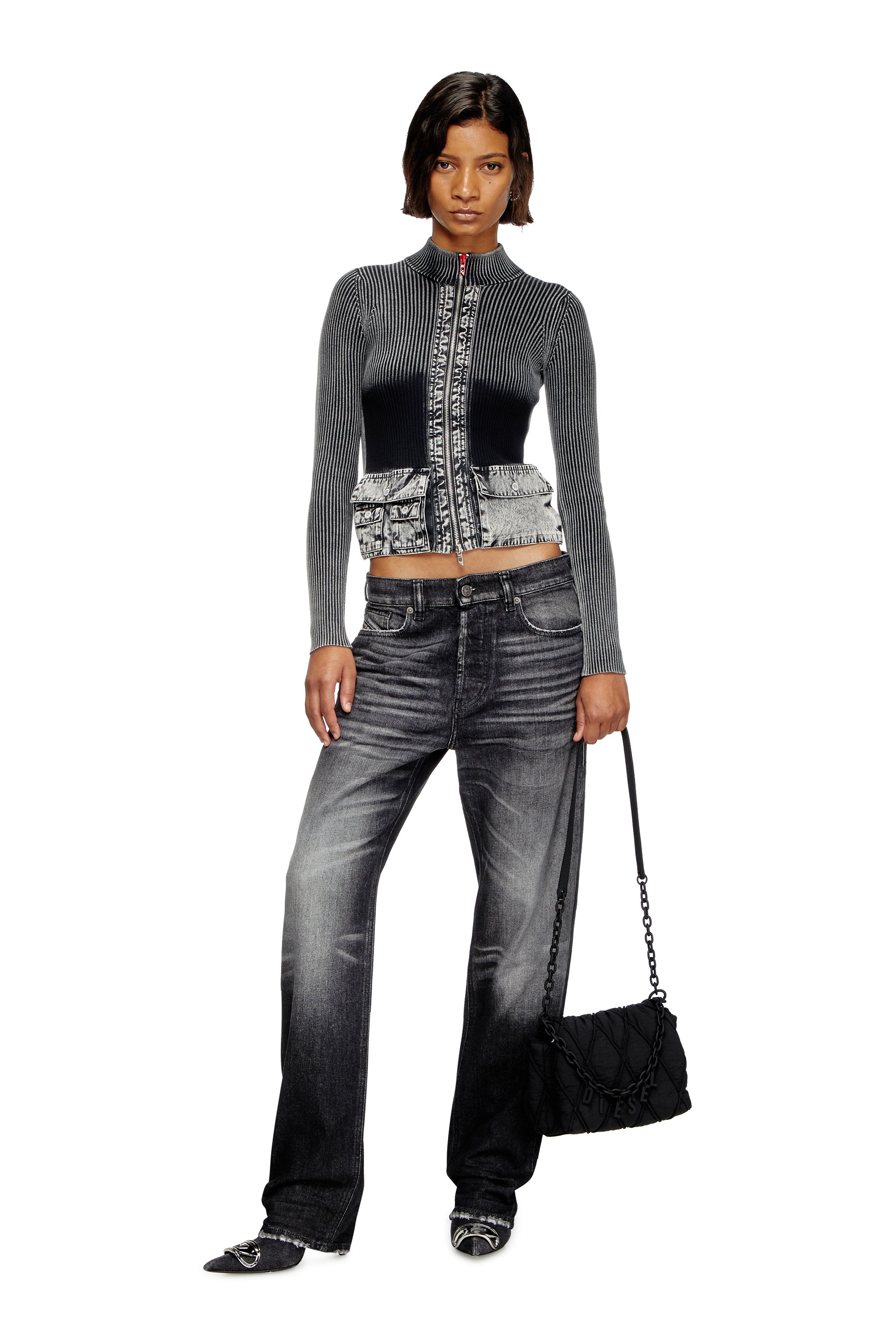 Diesel - CHARM-D SHOULDER S, Charm-D S-Borsa a spalla piccola in nylon trapuntato Donna in Nero - 2