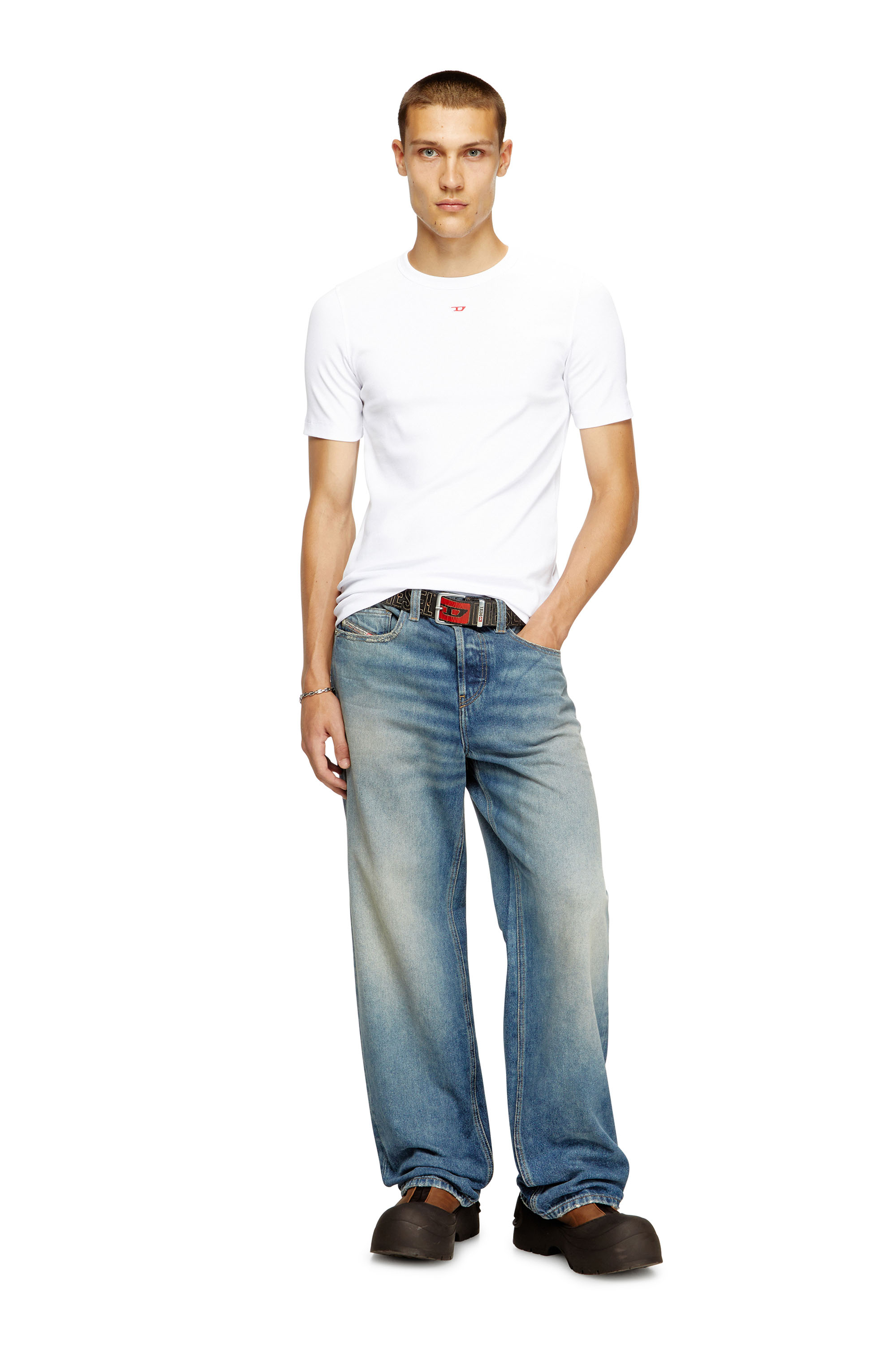 Diesel - D-RIBBER-N, T-shirt con logo D applicato Uomo in Bianco - 2
