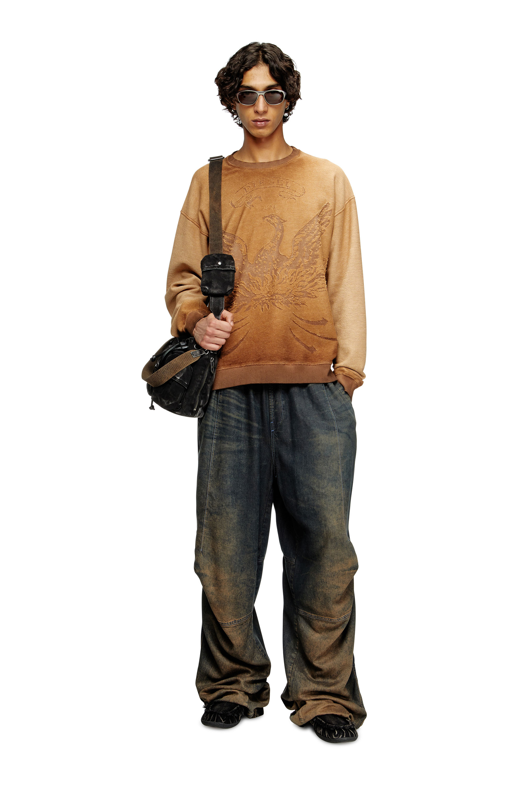 Diesel - S-ARON, Felpa sfumata con logo Phoenix devoré Uomo in Marrone - 2