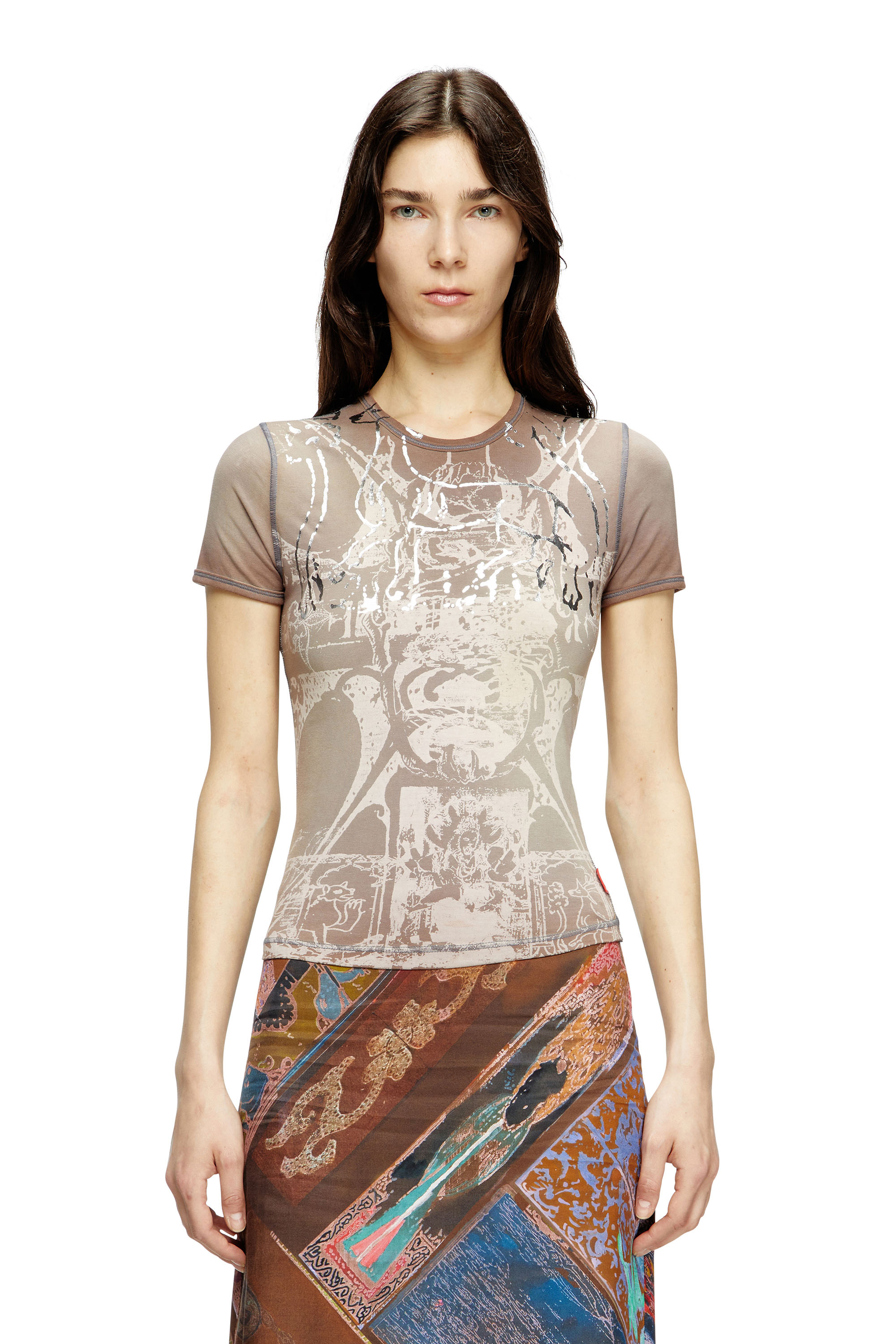 Diesel - T-UNCUTIES-LONG-R6, T-shirt con stampa laminata Donna in Marrone - 1