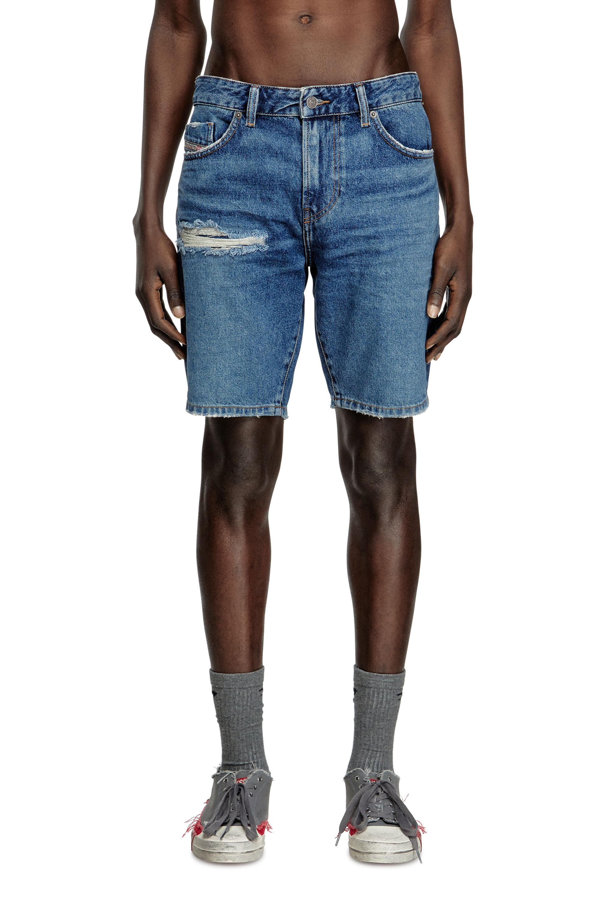 Diesel - D-FIN, Short slim in denim Uomo in Blu - 2