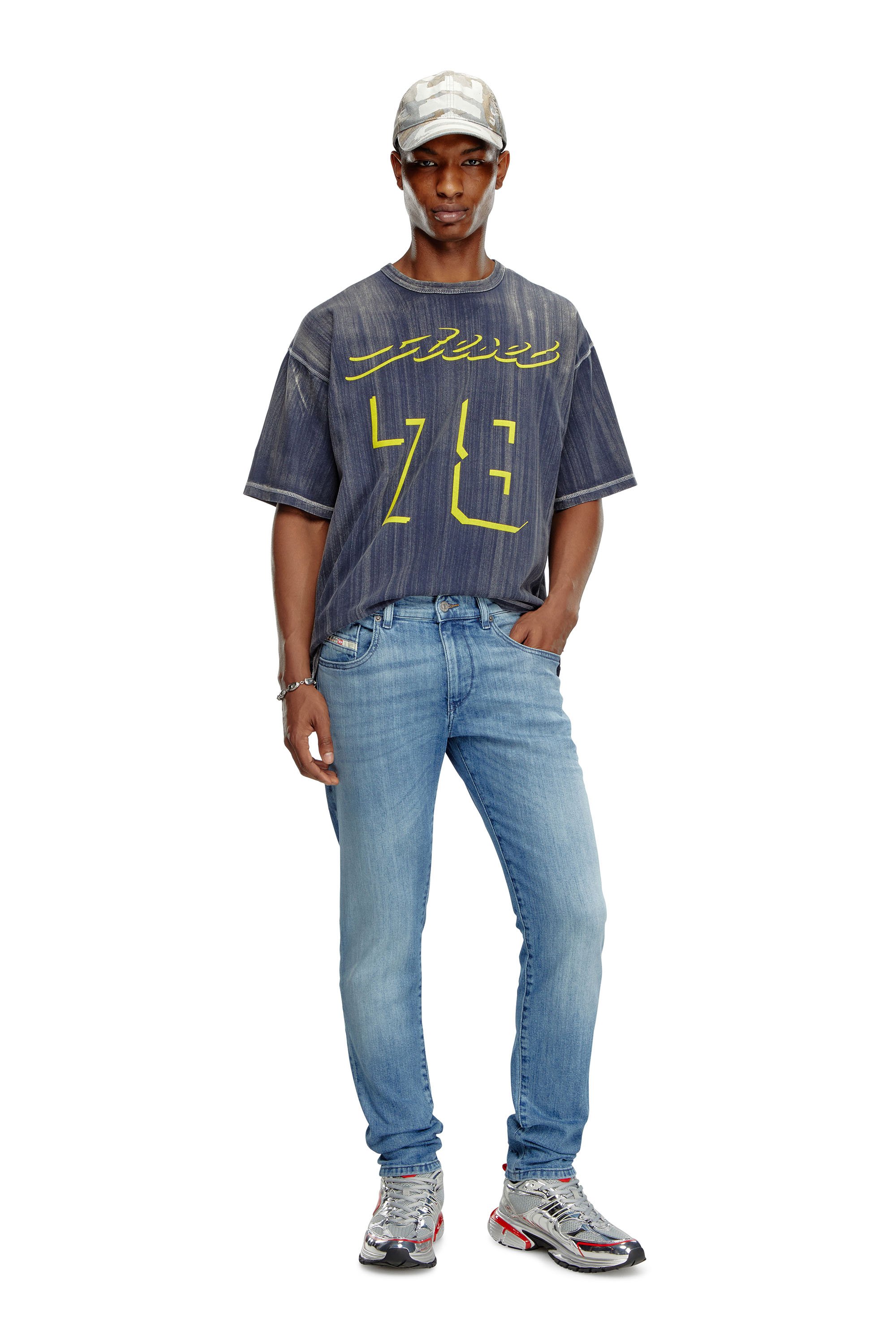 Diesel - Slim Jeans 2019 D-Strukt 0GRDI Uomo, Blu Chiaro - Image 2